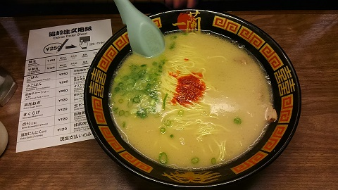 豚骨ラーメン